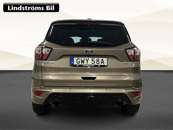 Ford Kuga 7 of 18