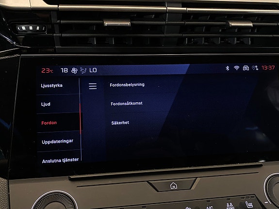 Peugeot 308 SW 23 of 30