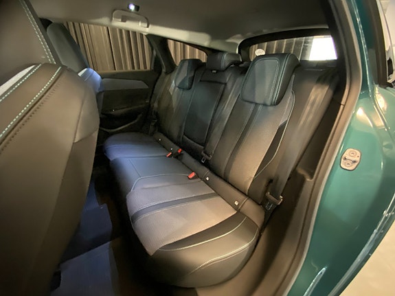 Peugeot 308 SW 8 of 30