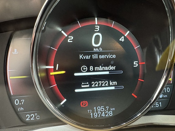 Volvo XC60 17 of 21