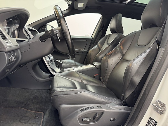 Volvo XC60 9 of 21