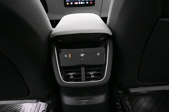Polestar 3 21 of 27