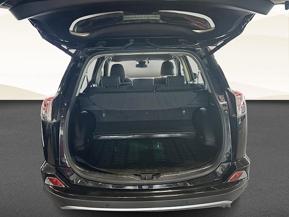Toyota RAV4 13 of 19