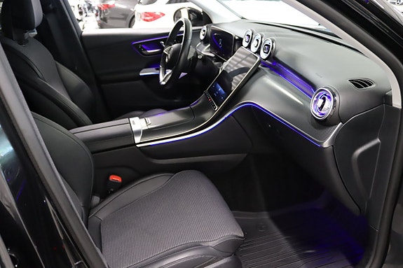 Mercedes-Benz GLC220 d 24 of 25