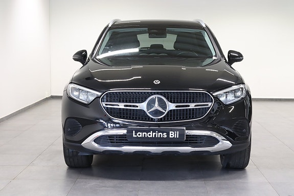 Mercedes-Benz GLC220 d 2 of 25