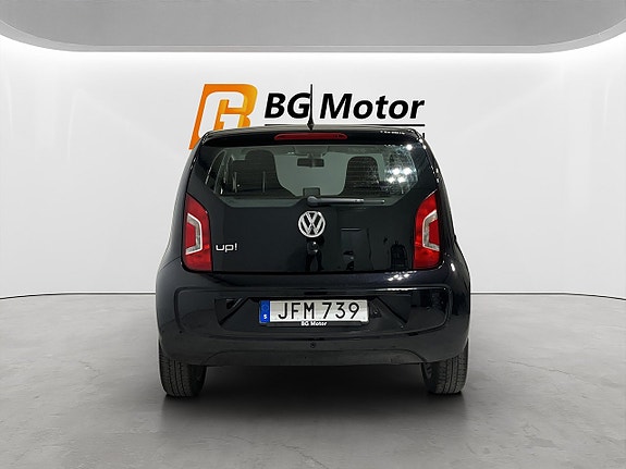 Volkswagen UP! 5 of 18