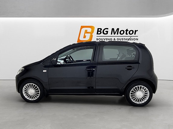 Volkswagen UP! 7 of 18