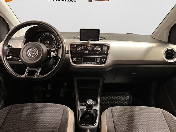 Volkswagen UP! 12 of 18