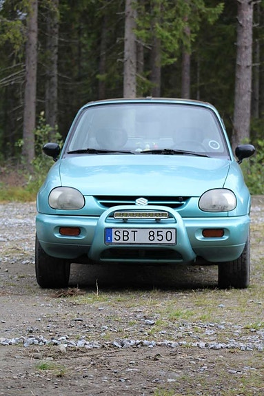 Suzuki X-90 2 of 8