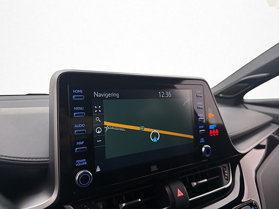 Toyota C-HR 15 of 30
