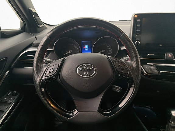 Toyota C-HR 11 of 30