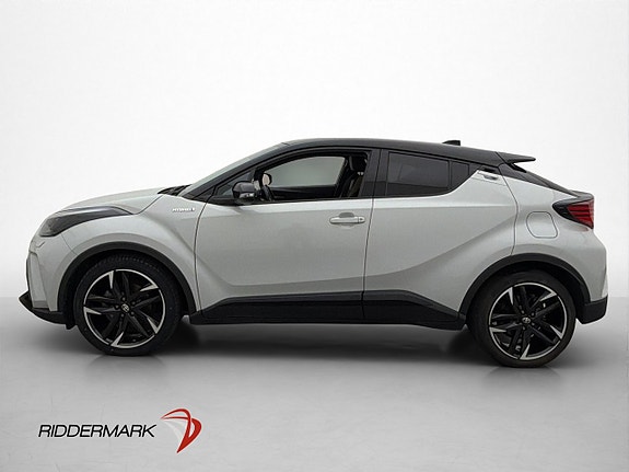 Toyota C-HR 2 of 30