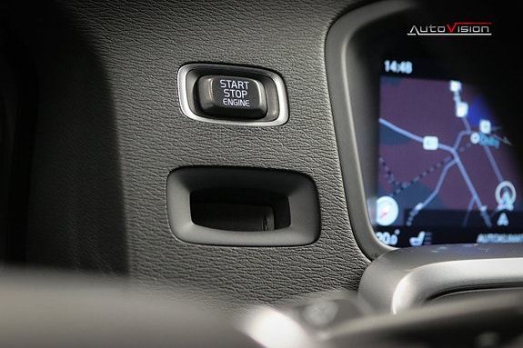 Volvo V60 Cross Country 21 of 30