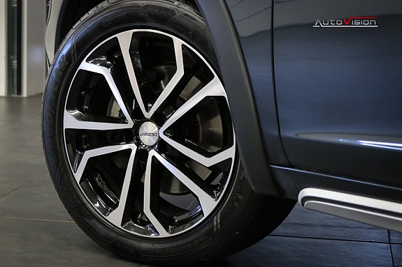 Volvo V60 Cross Country 10 of 30