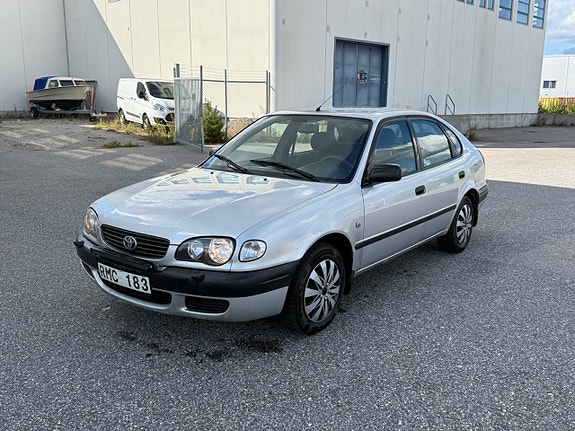 Toyota Corolla 5 of 8