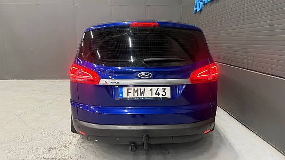 Ford S-MAX 8 of 29