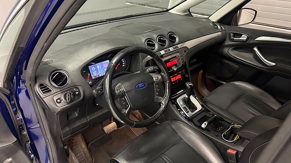 Ford S-MAX 12 of 29