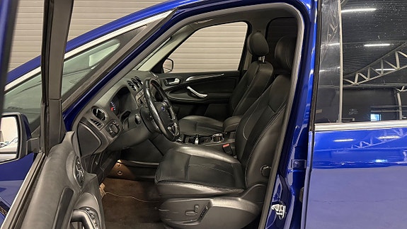 Ford S-MAX 11 of 29