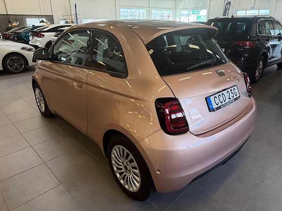 Fiat 500 4 of 9