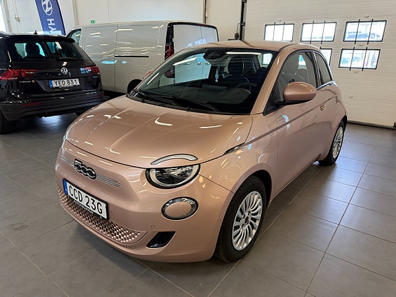 Fiat 500 3 of 9