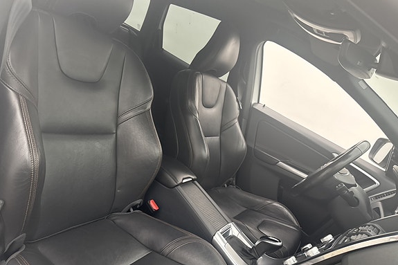 Volvo XC60 13 of 14