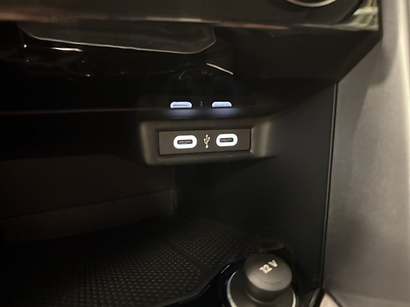 Volkswagen T-Roc 21 of 23