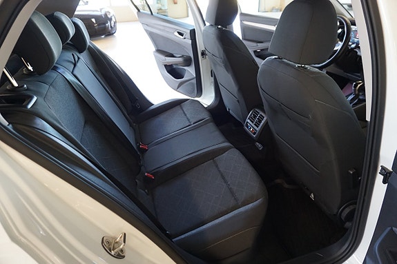 Volkswagen Golf I 7 of 13