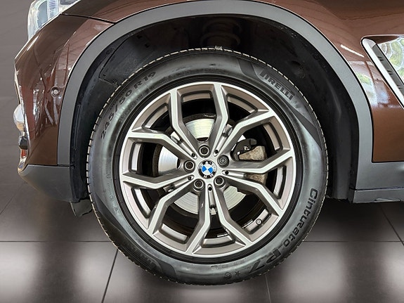 BMW X3 27 of 28