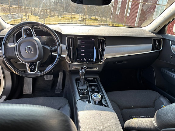 Volvo V90 3 of 6