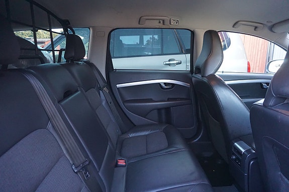 Volvo V70 6 of 7