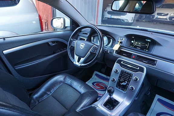 Volvo V70 5 of 7