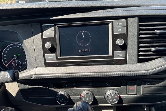 Volkswagen Transporter 13 of 17
