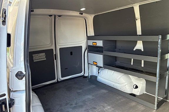Volkswagen Transporter 11 of 17