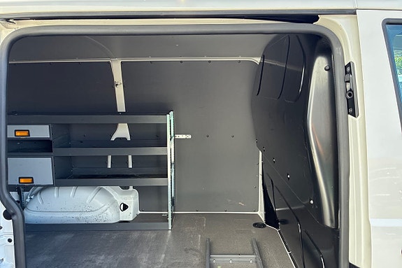 Volkswagen Transporter 7 of 17