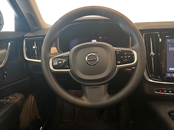Volvo V90 10 of 14