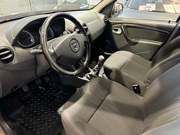 Dacia Duster 8 of 12