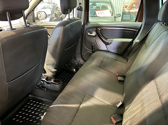Dacia Duster 9 of 12