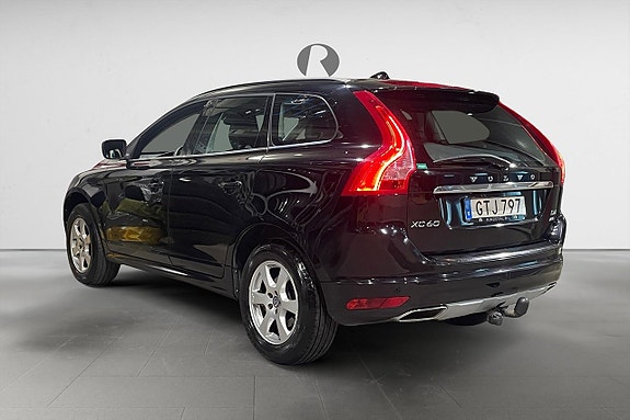 Volvo XC60 5 of 17