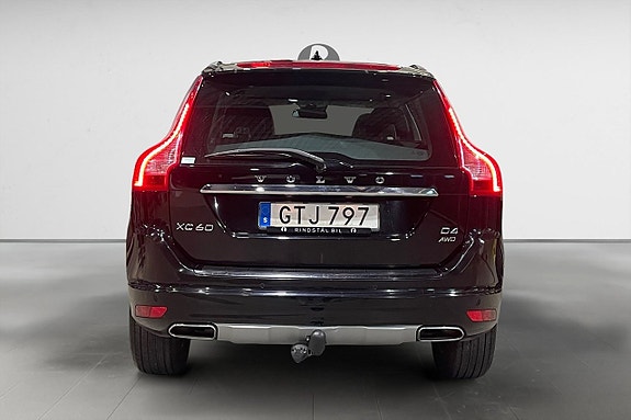 Volvo XC60 6 of 17