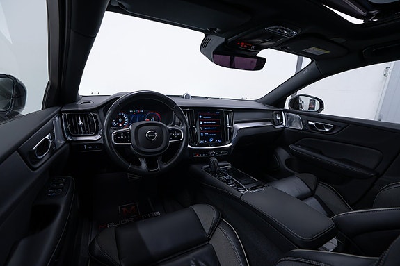 Volvo S60 15 of 26