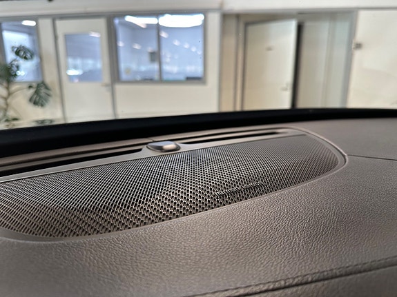 Volvo XC90 14 of 27