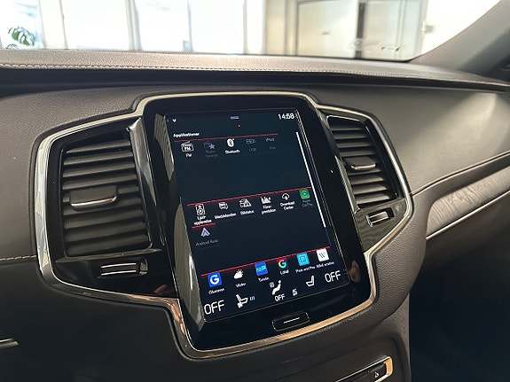 Volvo XC90 24 of 27