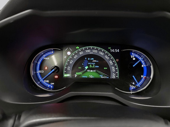 Toyota RAV4 10 of 17
