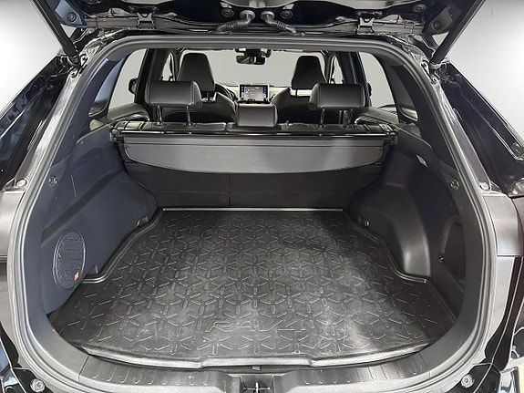 Toyota RAV4 14 of 17