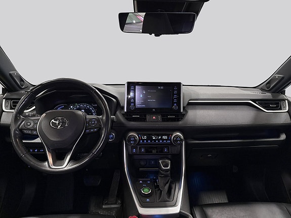 Toyota RAV4 7 of 17