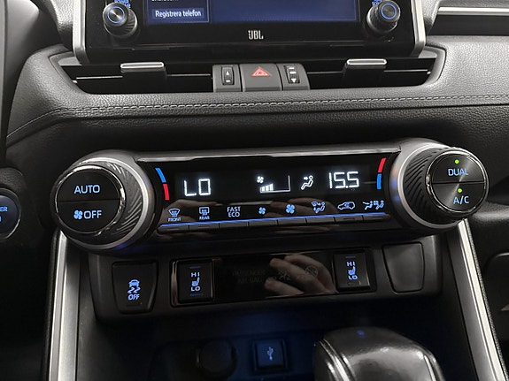 Toyota RAV4 13 of 17