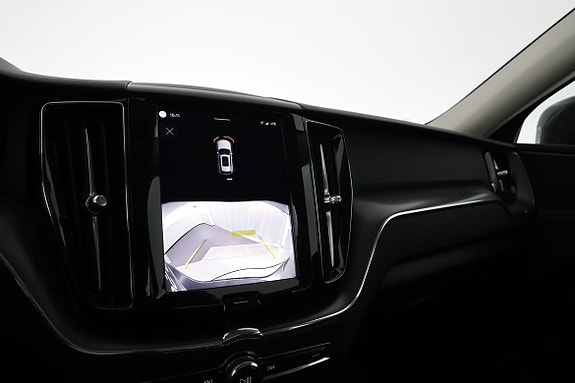 Volvo XC60 13 of 17