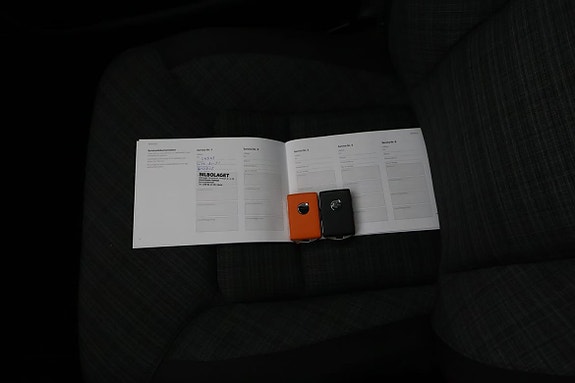Volvo XC60 15 of 17