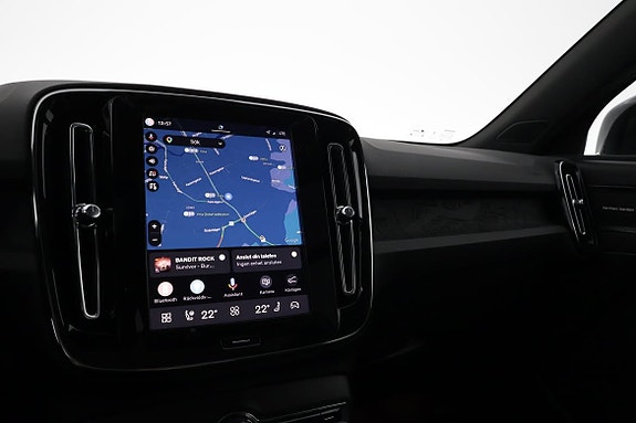 Volvo EX40 12 of 18