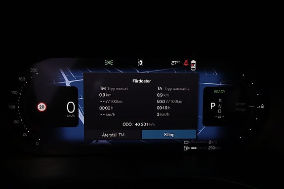 Volvo XC60 11 of 17